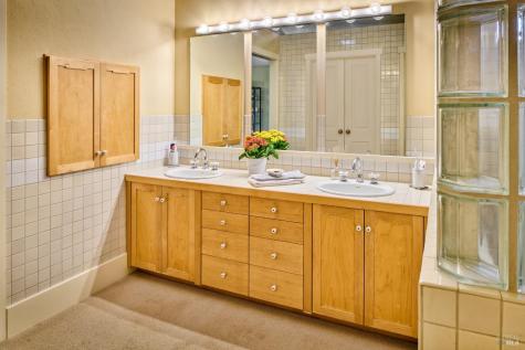 5779 Trailwood Drive Santa Rosa CA 95404