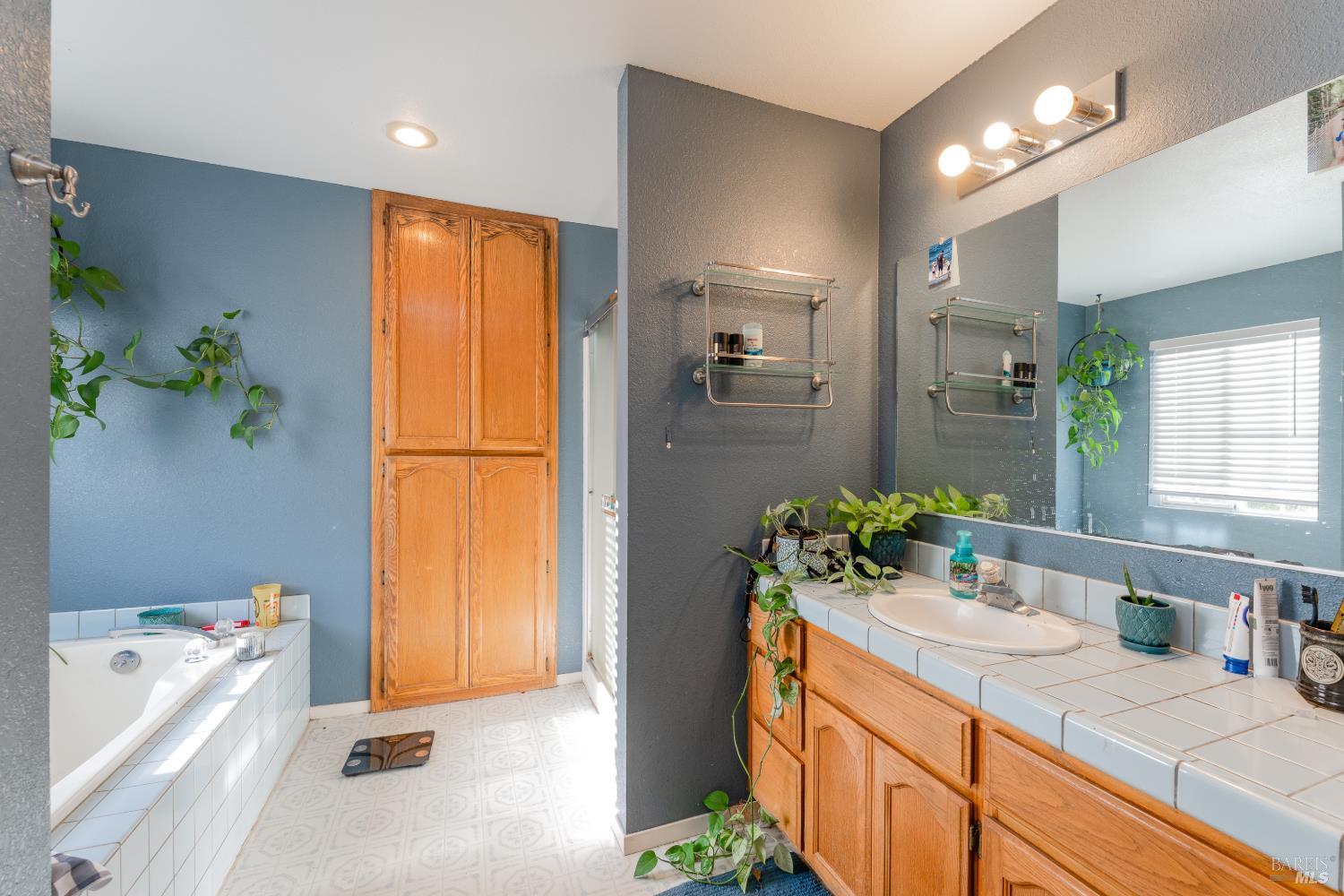 23988 Nutmeg Place Willits CA 95490