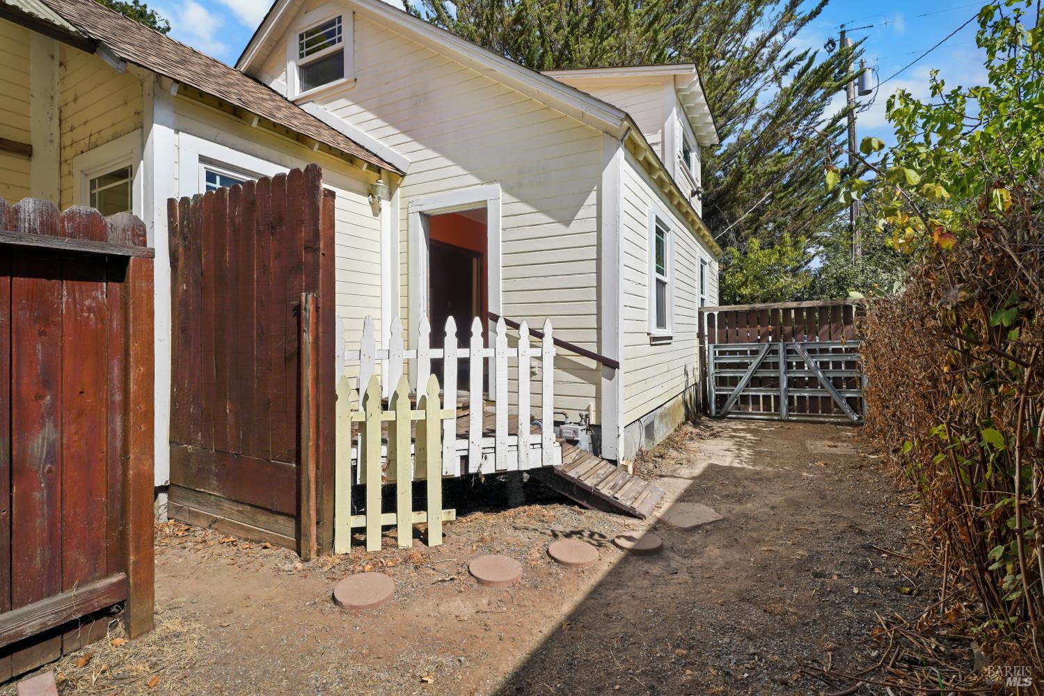 436 West Street Sebastopol CA 95472