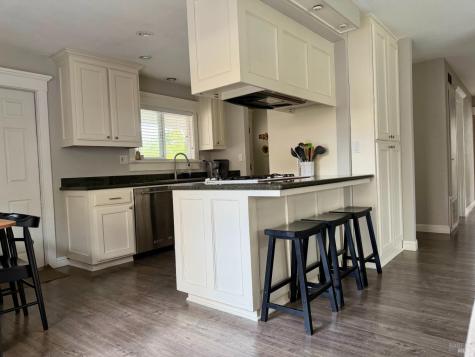 837 Marty Drive Glen Ellen CA 95442