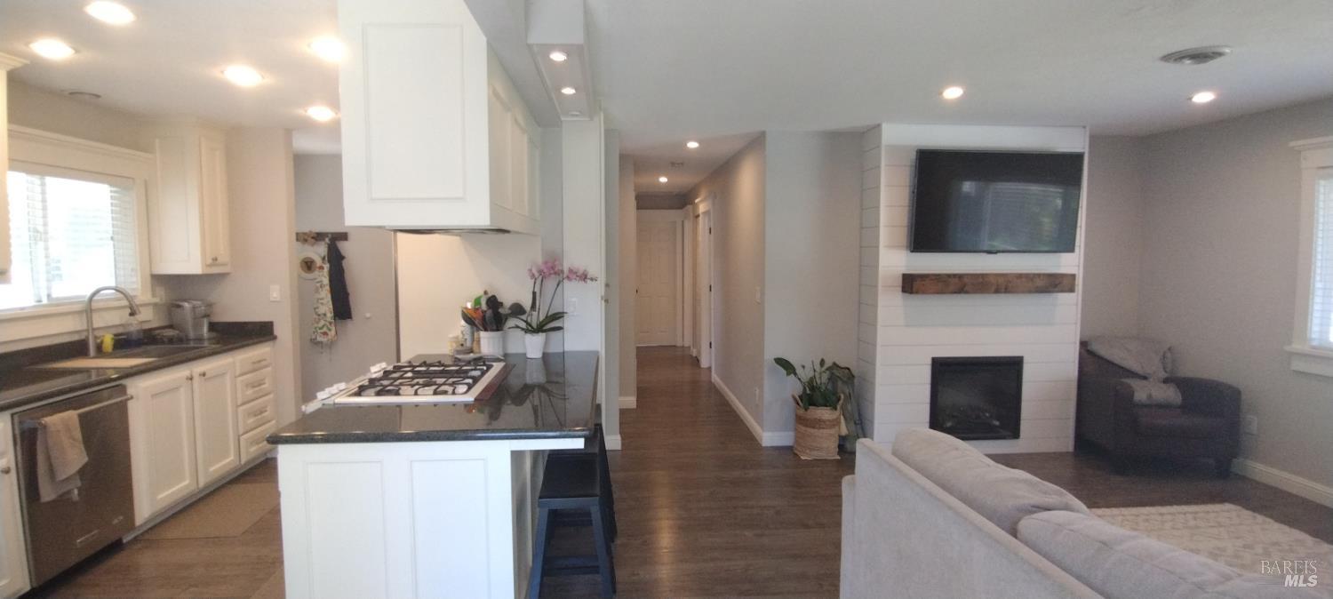 837 Marty Drive Glen Ellen CA 95442