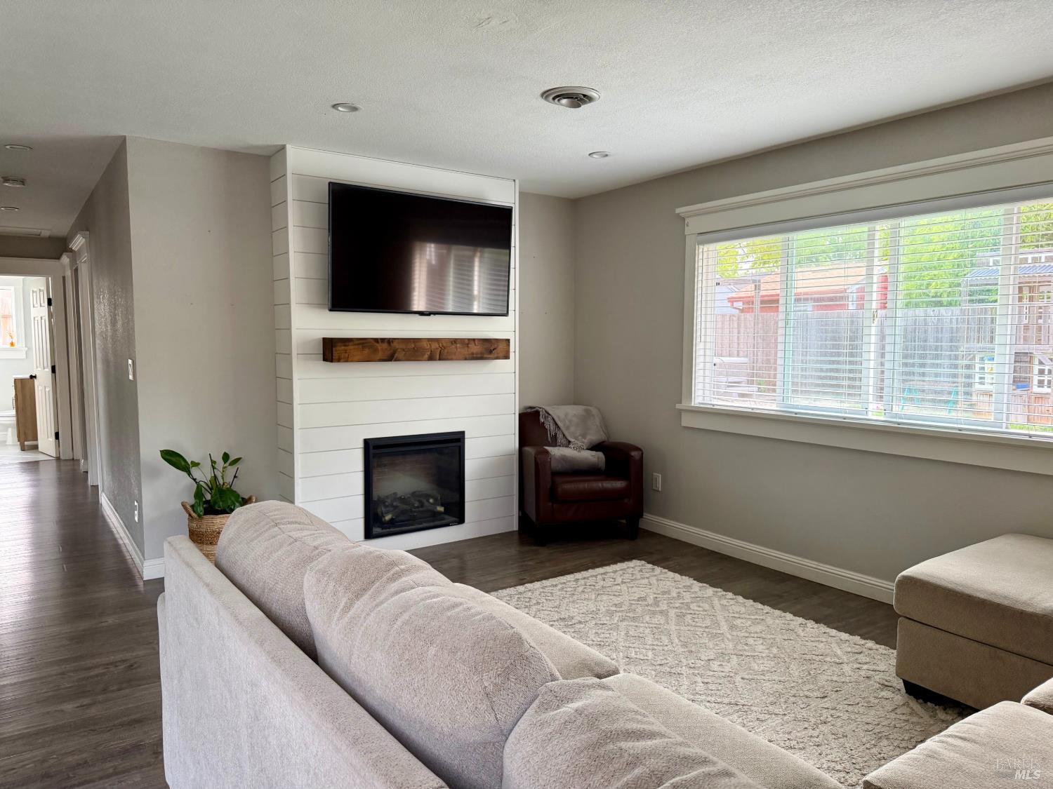 837 Marty Drive Glen Ellen CA 95442