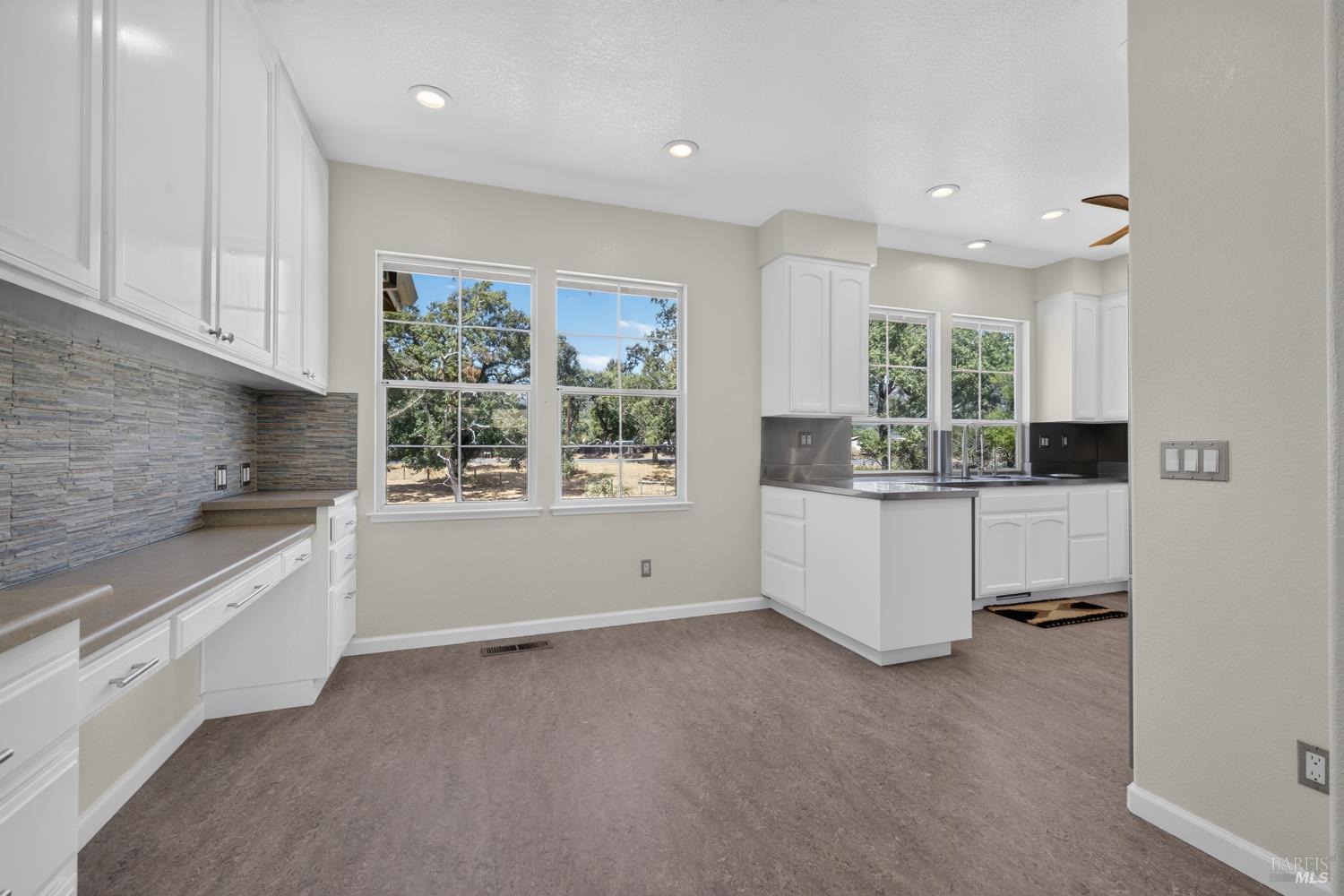 5966 Stone Bridge Road Santa Rosa CA 95409