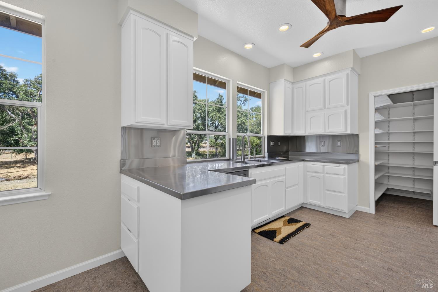 5966 Stone Bridge Road Santa Rosa CA 95409