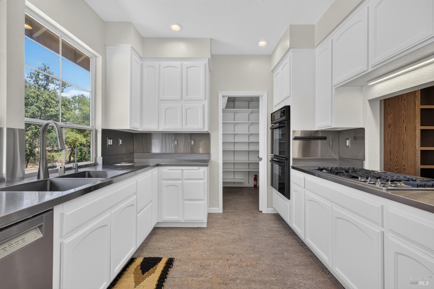 5966 Stone Bridge Road Santa Rosa CA 95409