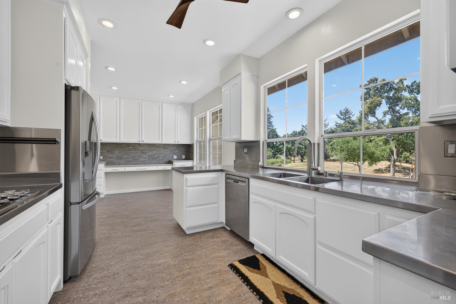 5966 Stone Bridge Road Santa Rosa CA 95409