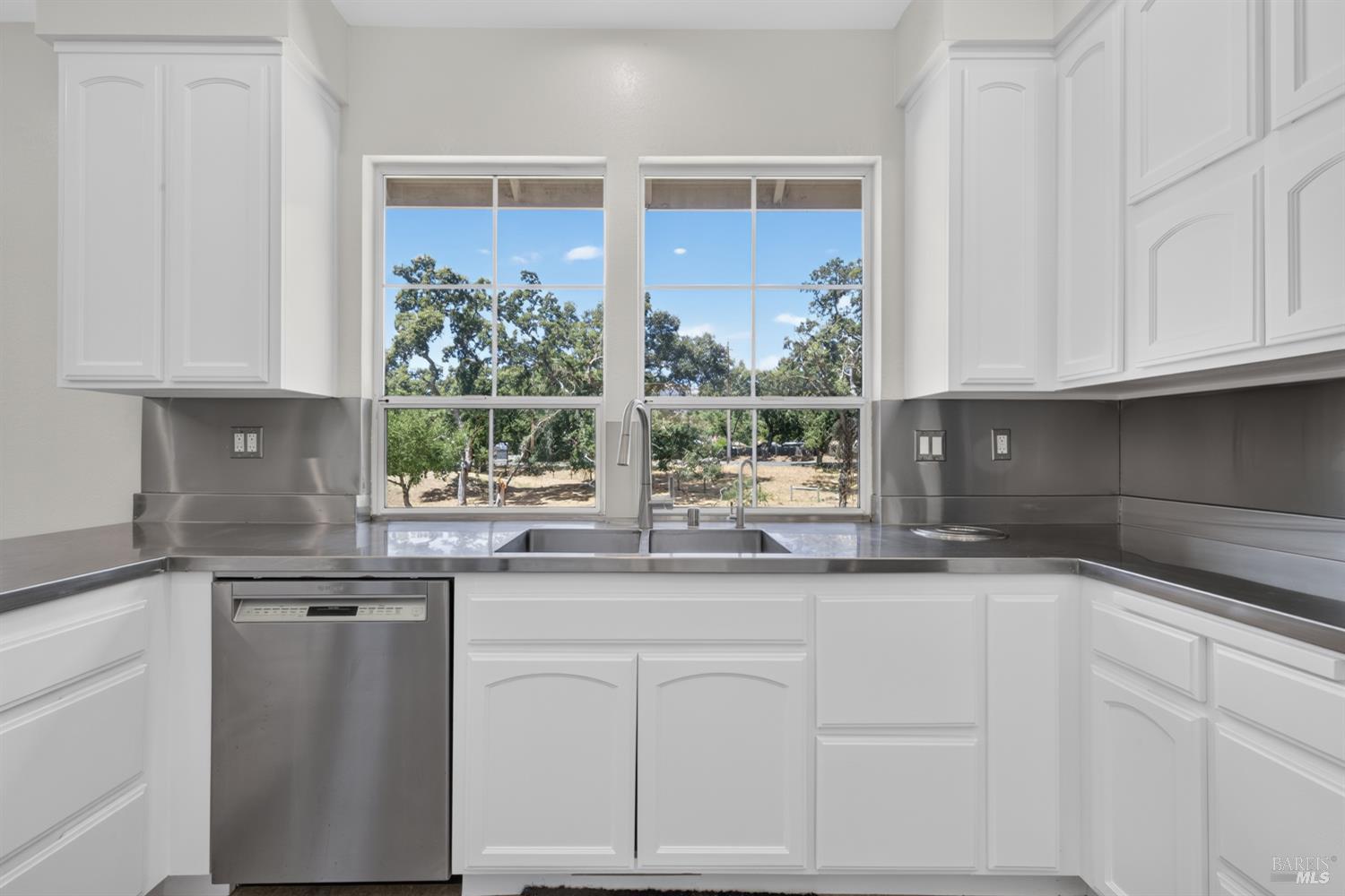 5966 Stone Bridge Road Santa Rosa CA 95409