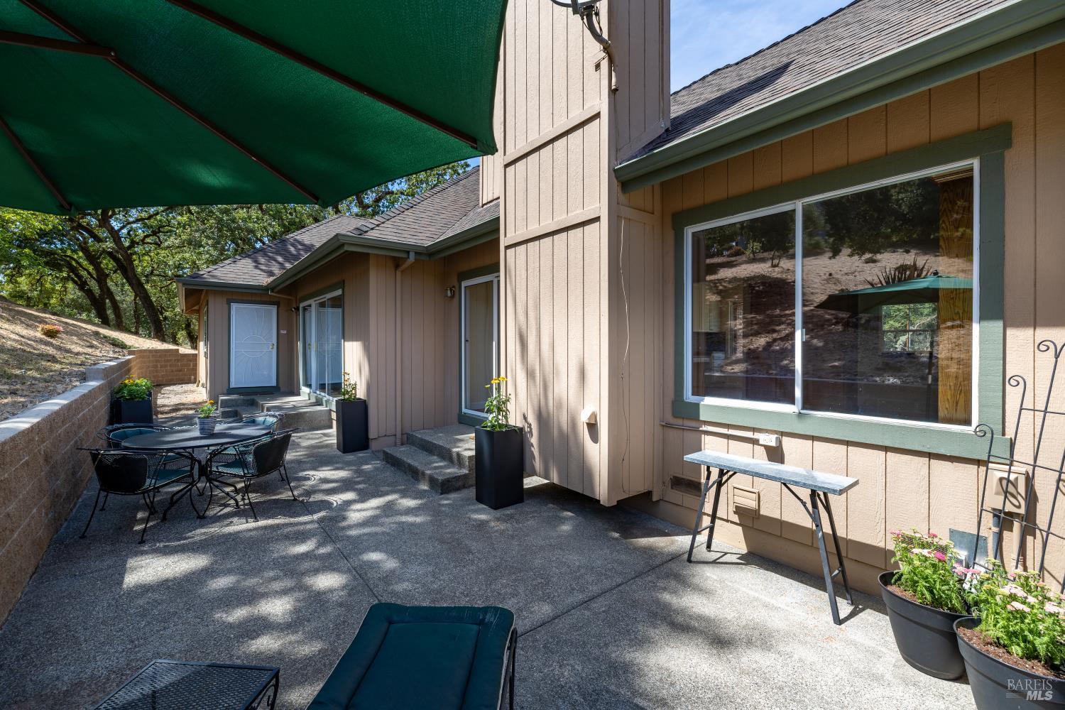 5966 Stone Bridge Road Santa Rosa CA 95409