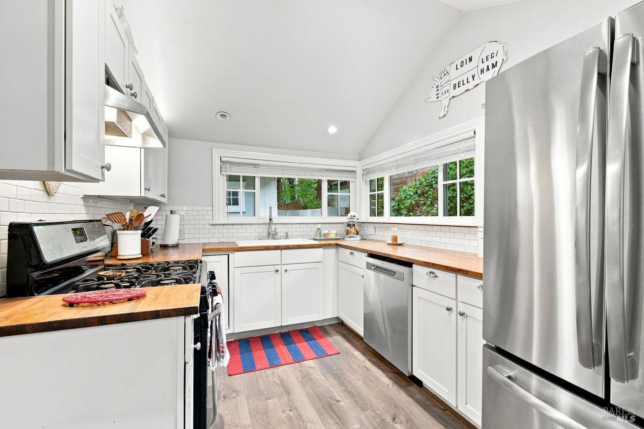 9185 Rio Dell Court Forestville CA 95436
