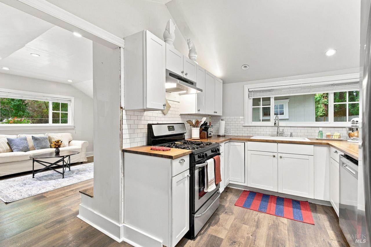 9185 Rio Dell Court Forestville CA 95436