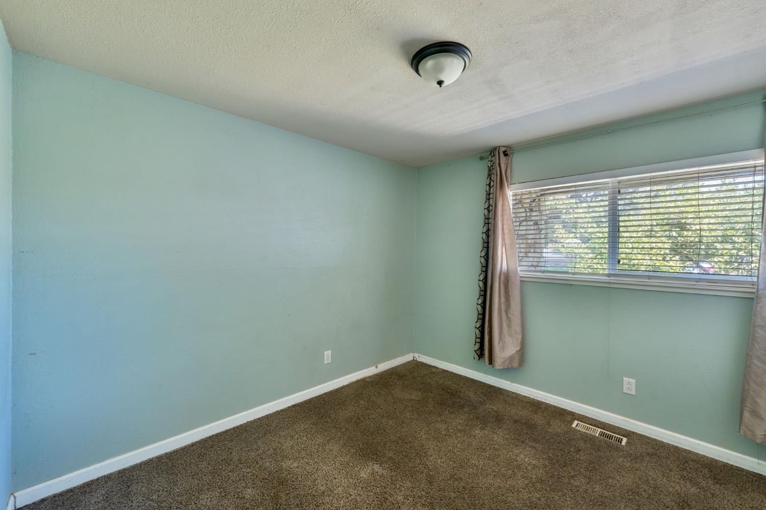 260 De Pauw Drive Turlock CA 95382