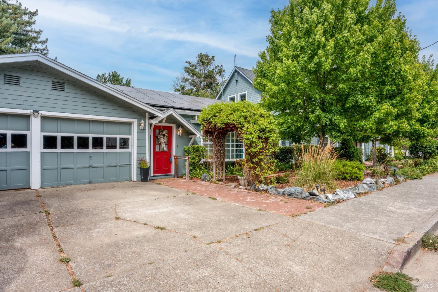 84 School Street Willits CA 95490