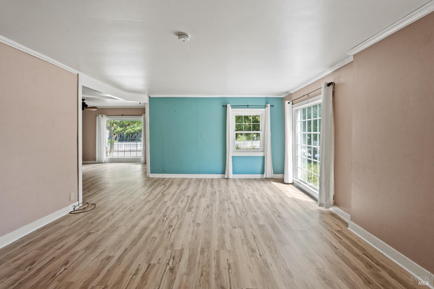 84 School Street Willits CA 95490
