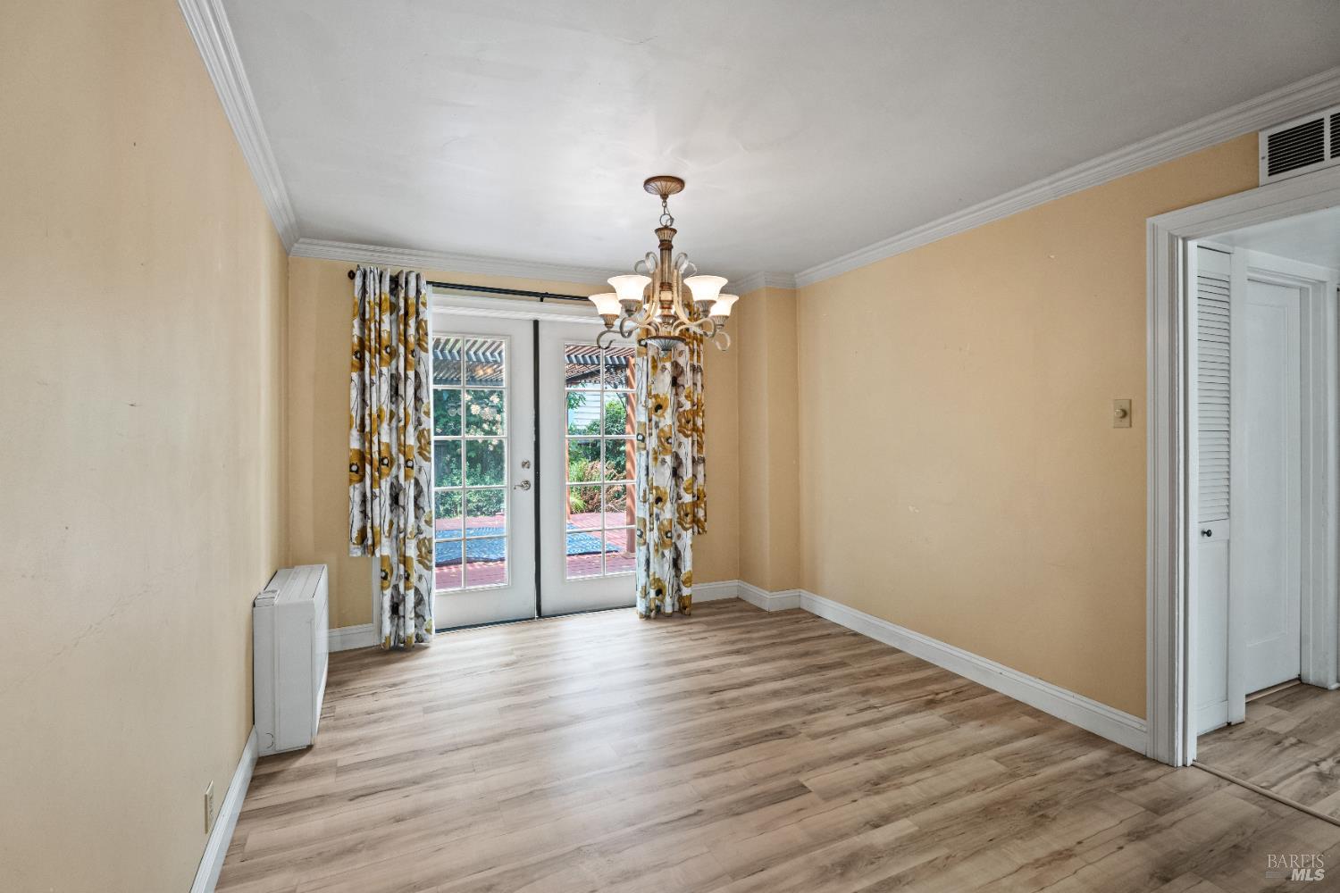 84 School Street Willits CA 95490