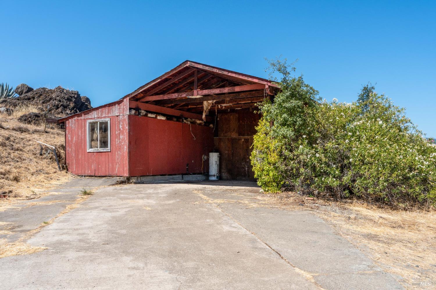 11751 East Side Potter Valley Road Potter Valley CA 95469