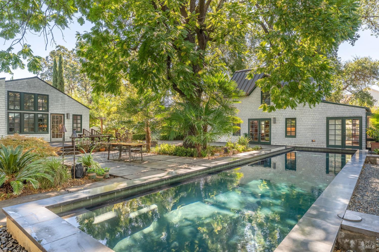 6641-6641A Yount Street Yountville CA 94599