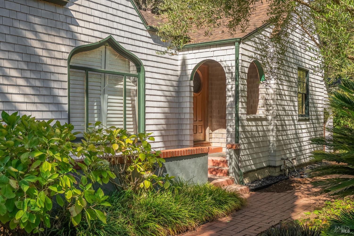 6641-6641A Yount Street Yountville CA 94599