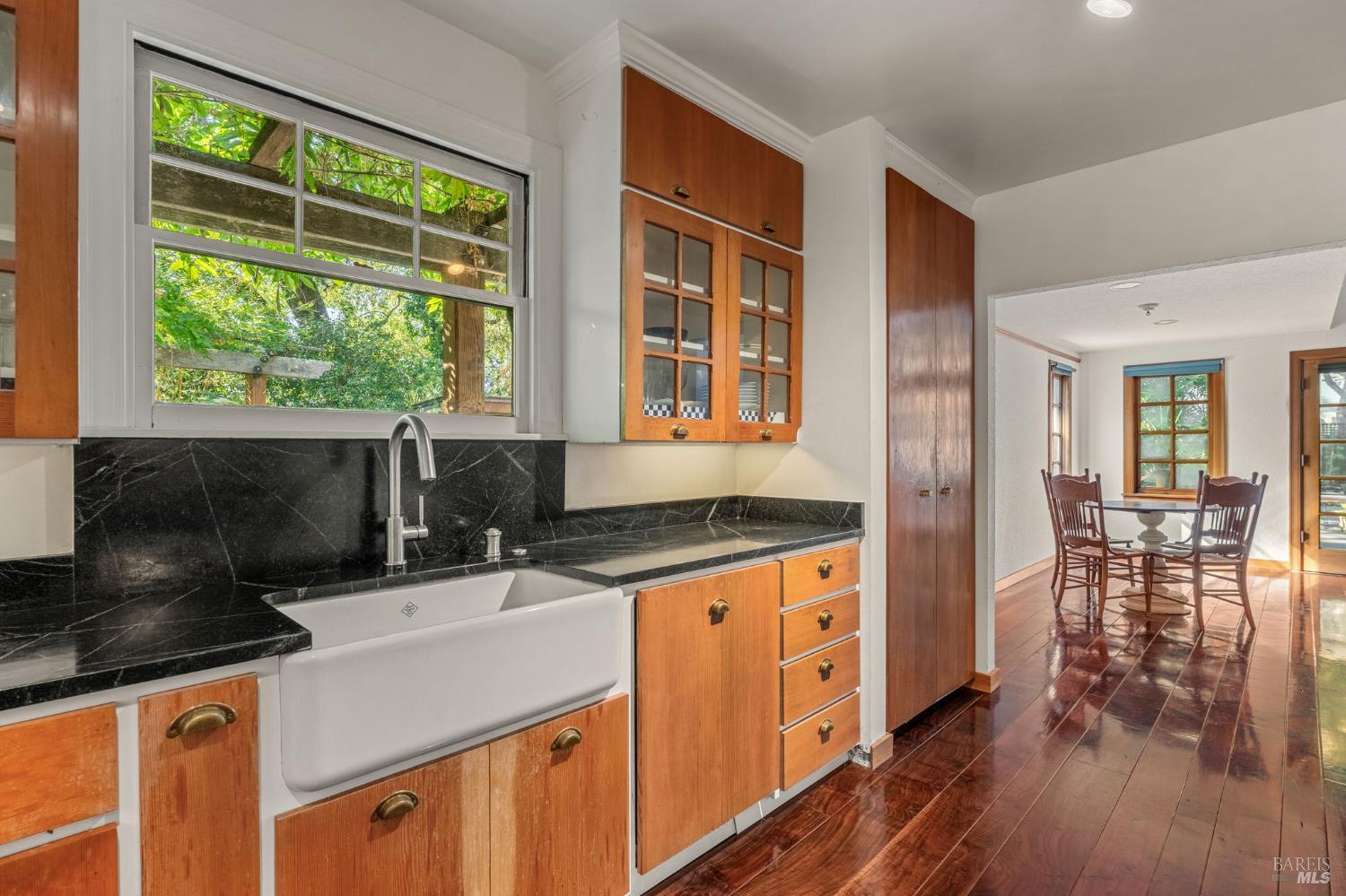 6641-6641A Yount Street Yountville CA 94599