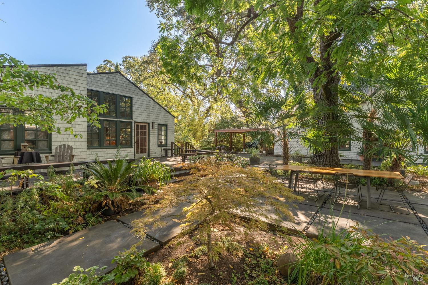 6641-6641A Yount Street Yountville CA 94599