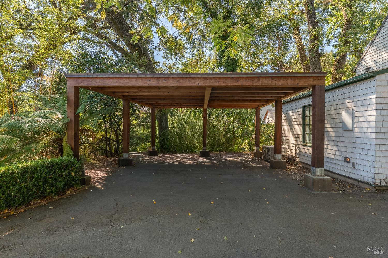 6641-6641A Yount Street Yountville CA 94599