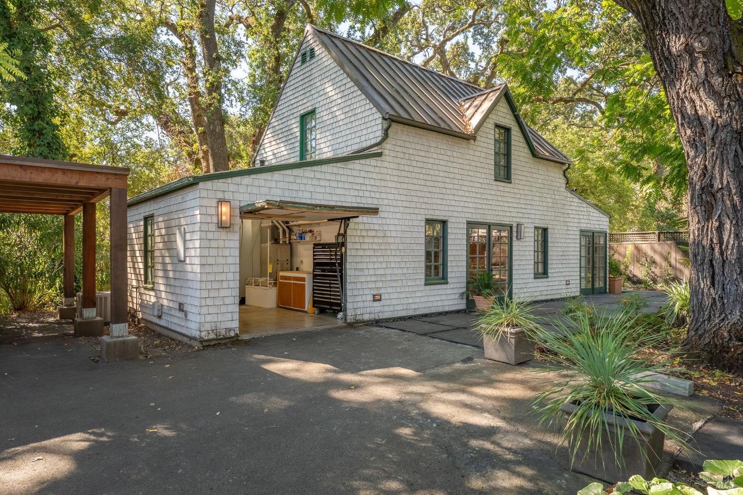 6641-6641A Yount Street Yountville CA 94599
