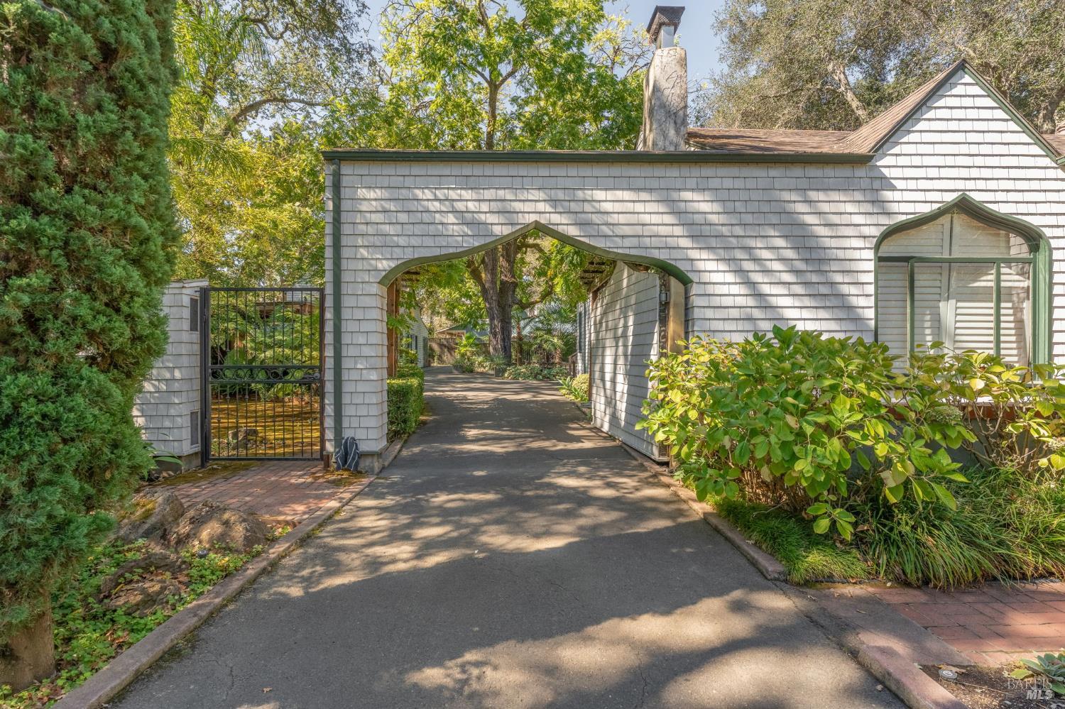 6641-6641A Yount Street Yountville CA 94599
