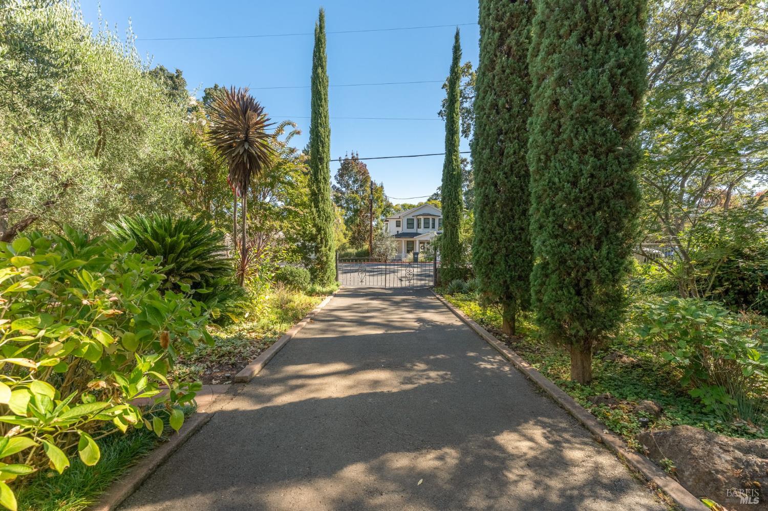6641-6641A Yount Street Yountville CA 94599