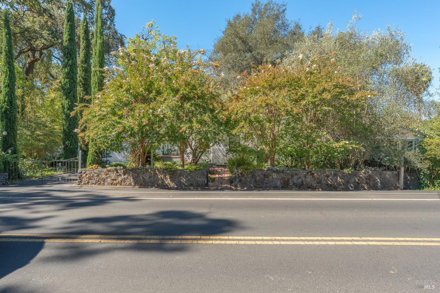 6641-6641A Yount Street Yountville CA 94599