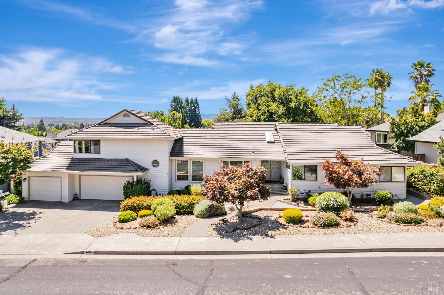 9489 Vinecrest Road Windsor CA 95492