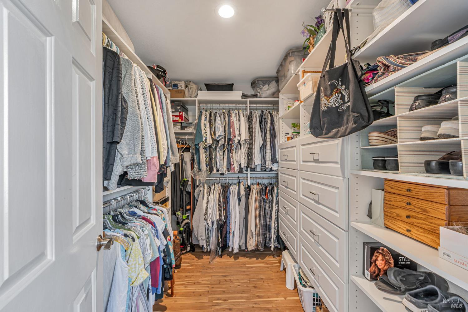 9489 Vinecrest Road Windsor CA 95492