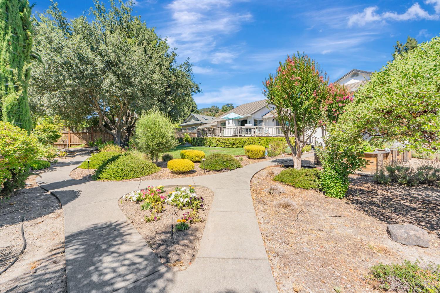 9489 Vinecrest Road Windsor CA 95492