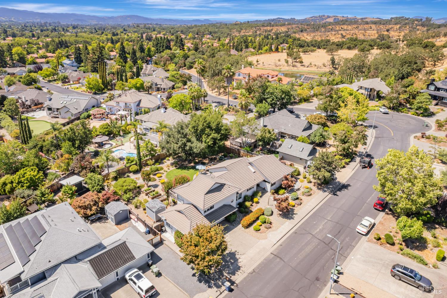 9489 Vinecrest Road Windsor CA 95492