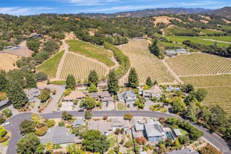 9489 Vinecrest Road Windsor CA 95492