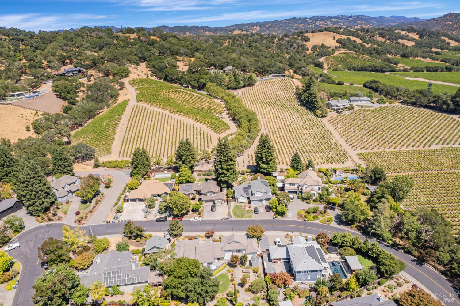 9489 Vinecrest Road Windsor CA 95492