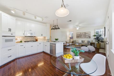 8014 Manchester Avenue Rohnert Park CA 94928