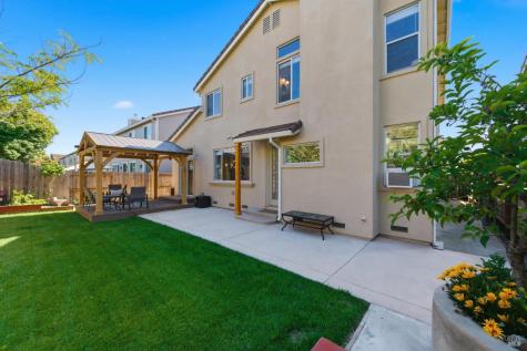 8014 Manchester Avenue Rohnert Park CA 94928