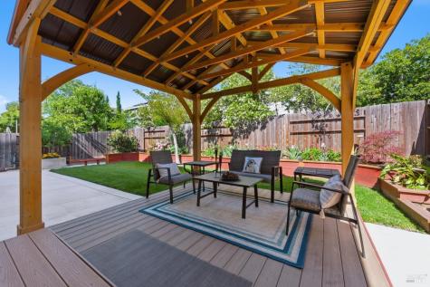 8014 Manchester Avenue Rohnert Park CA 94928