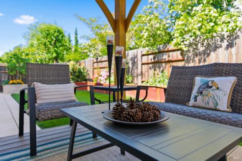 8014 Manchester Avenue Rohnert Park CA 94928