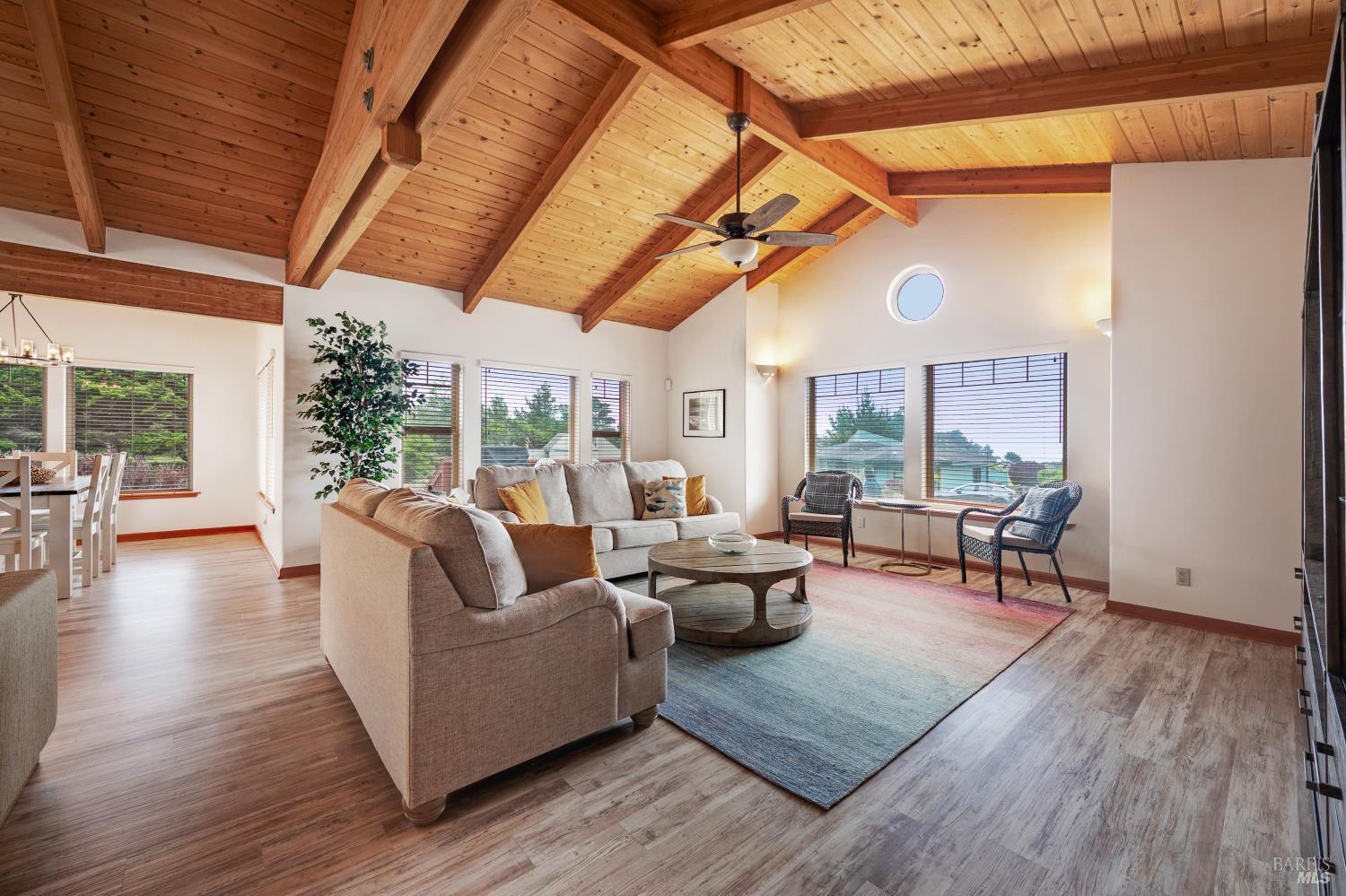 44465 O Roreys Roost Irish Beach CA 95459