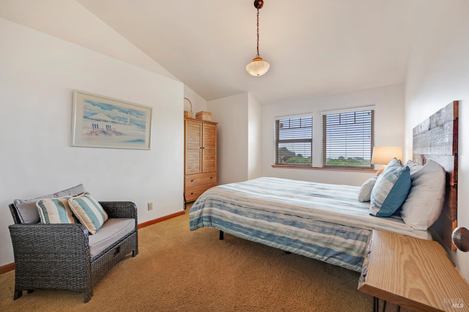 44465 O Roreys Roost Irish Beach CA 95459