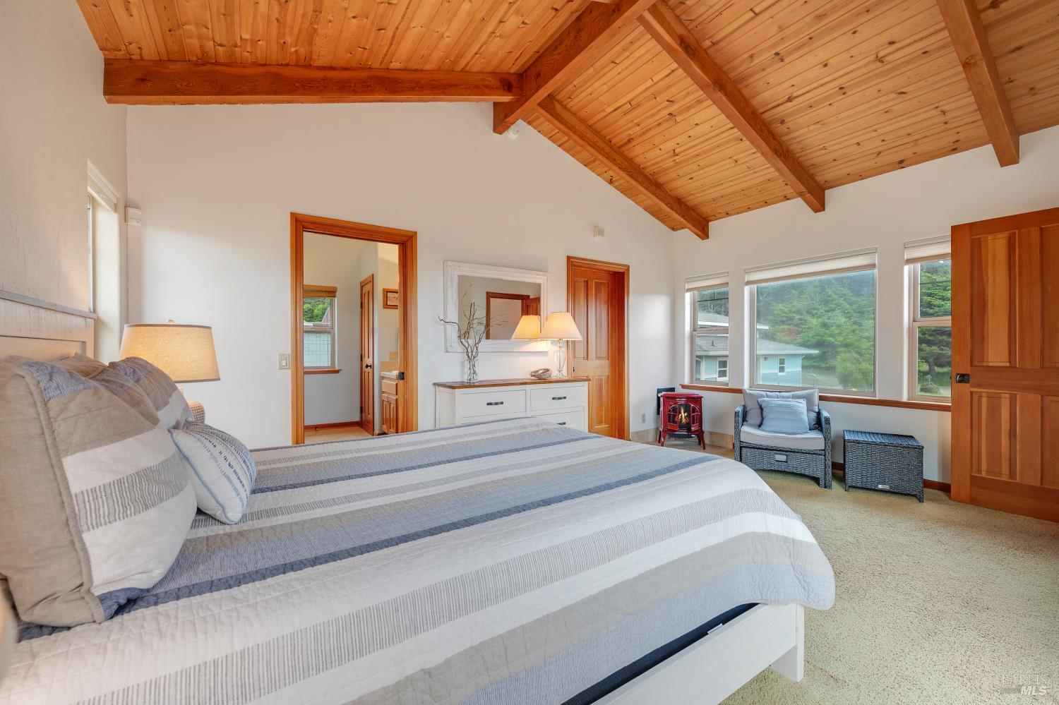 44465 O Roreys Roost Irish Beach CA 95459