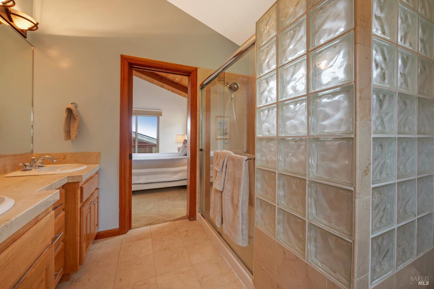 44465 O Roreys Roost Irish Beach CA 95459