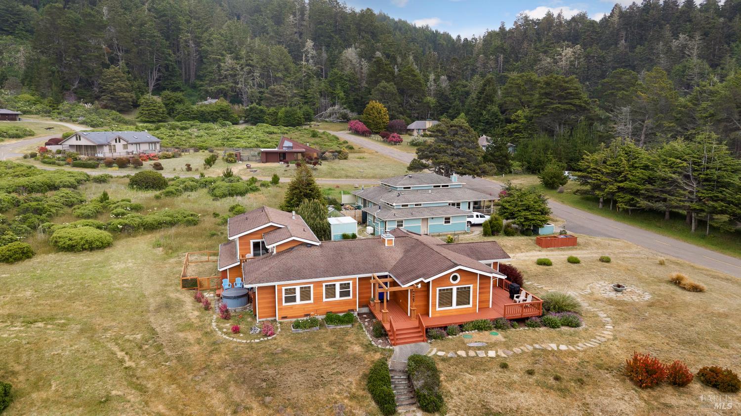 44465 O Roreys Roost Irish Beach CA 95459