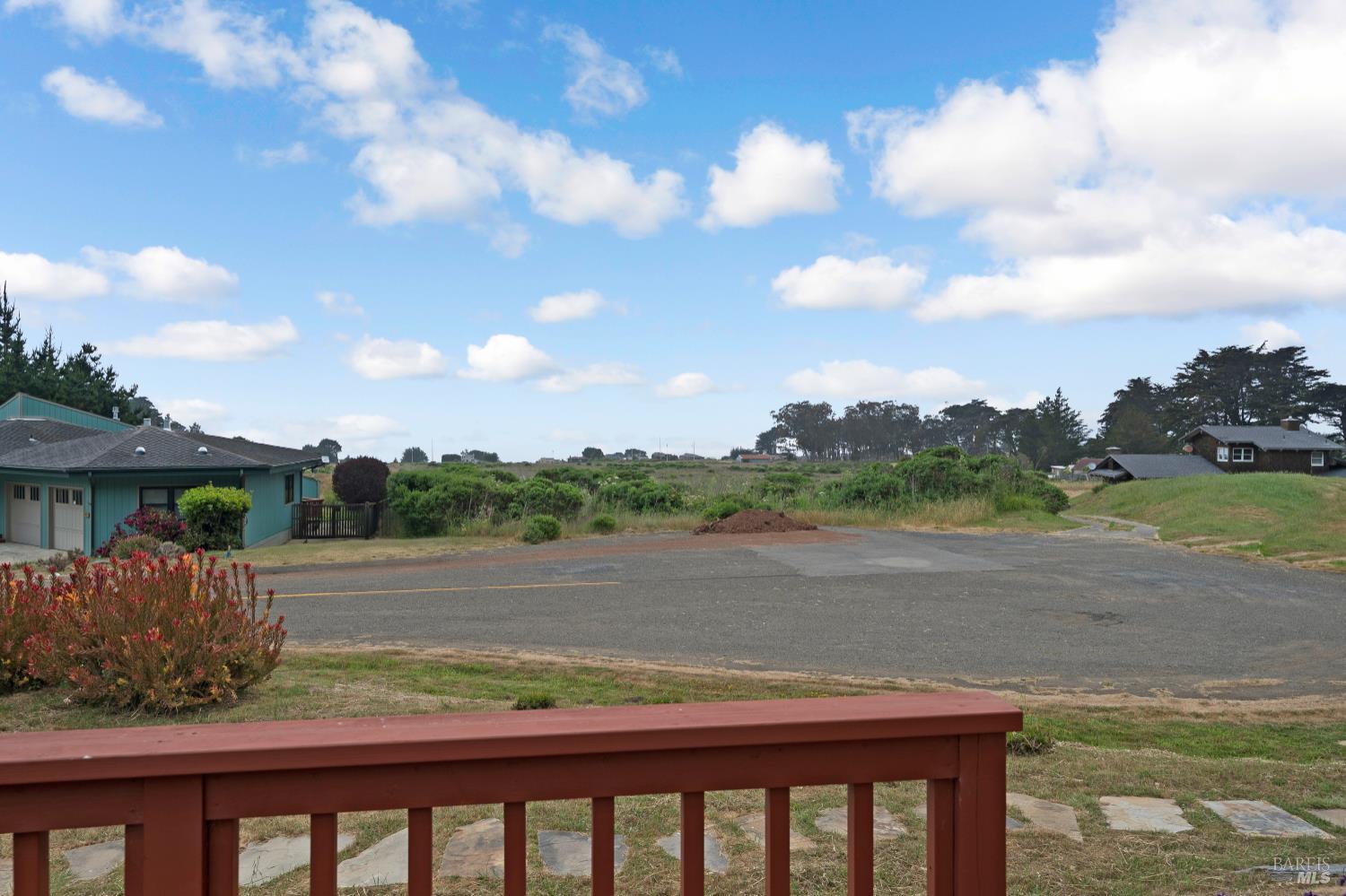 44465 O Roreys Roost Irish Beach CA 95459