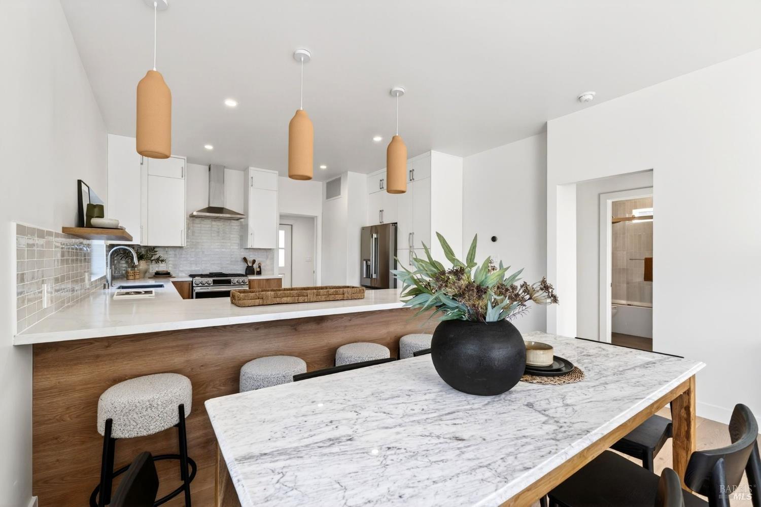 719 Bassett Street Petaluma CA 94952
