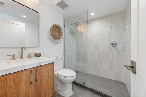 719 Bassett Street Petaluma CA 94952