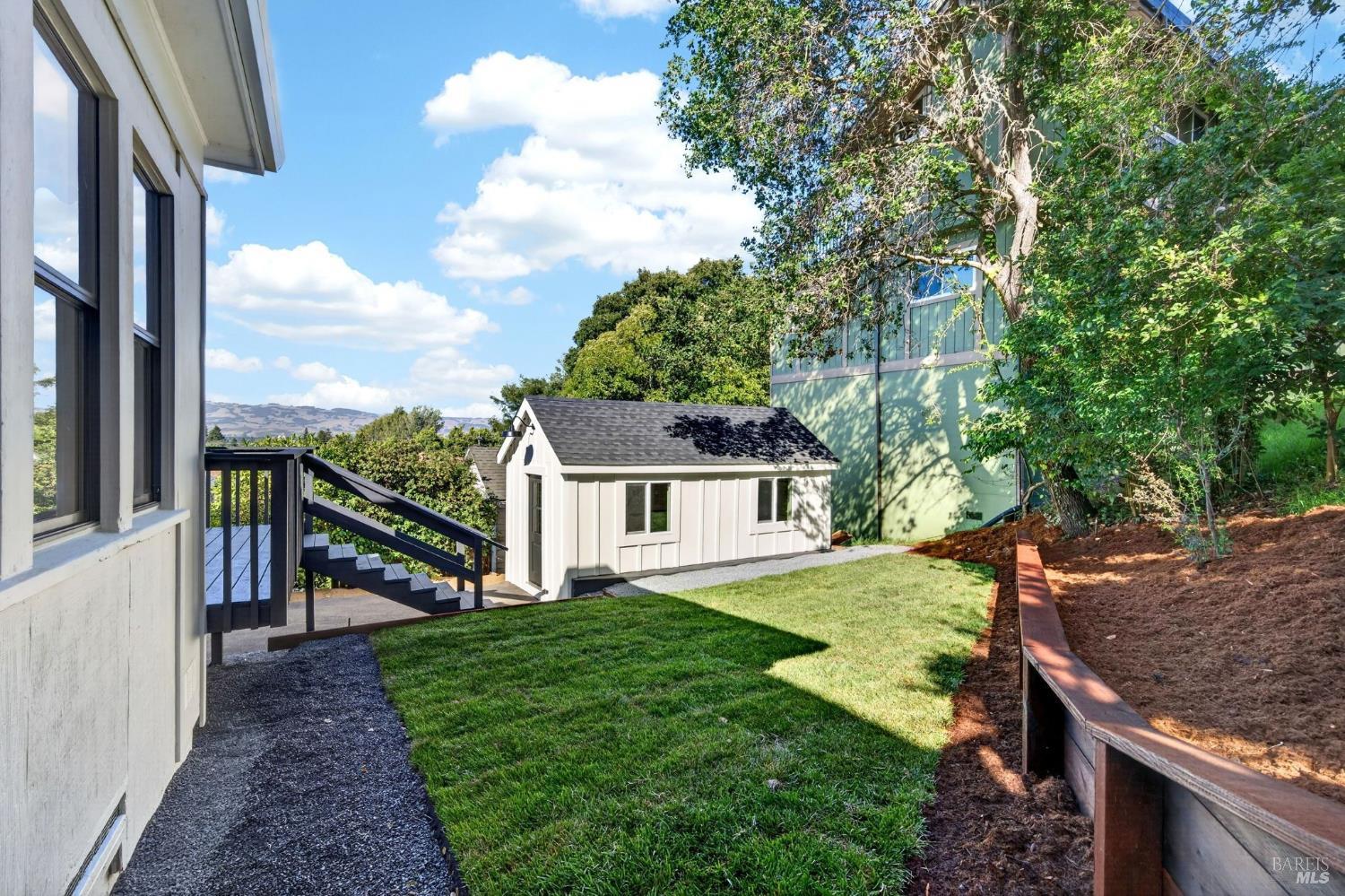 719 Bassett Street Petaluma CA 94952