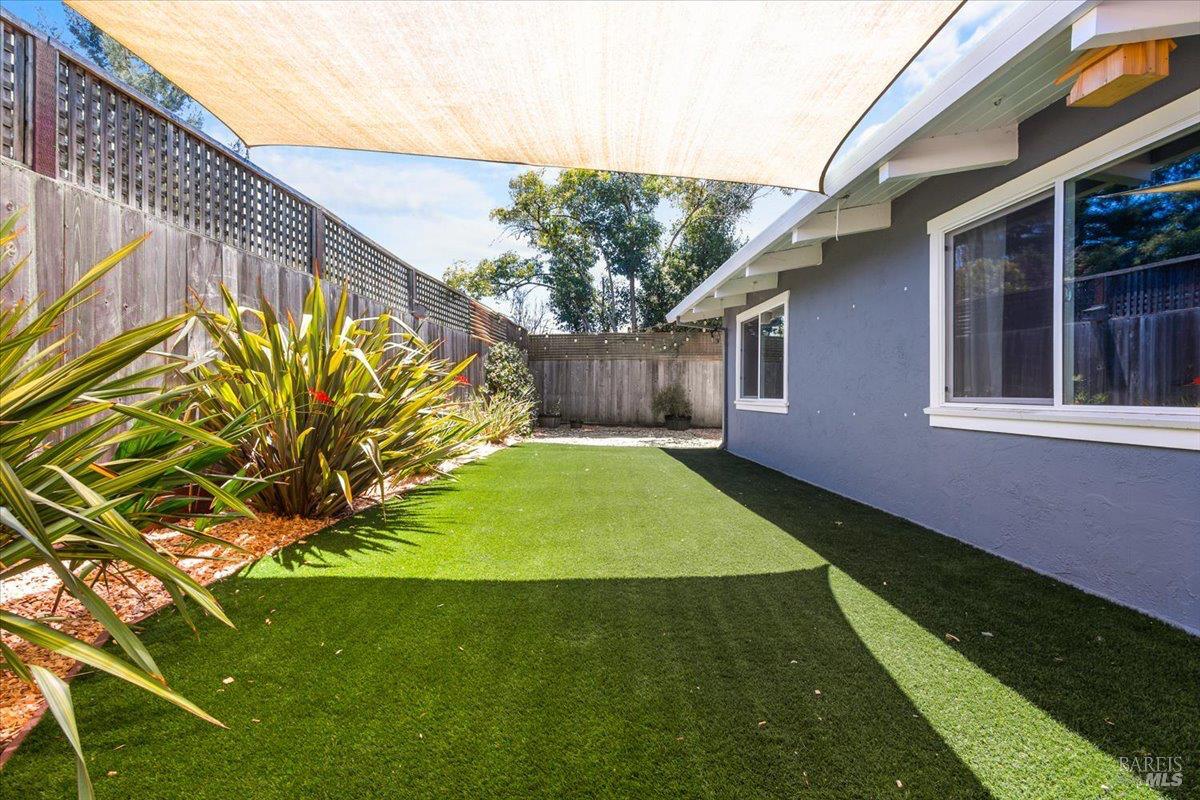 399 Bonnie Avenue Rohnert Park CA 94928