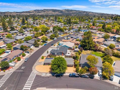 399 Bonnie Avenue Rohnert Park CA 94928