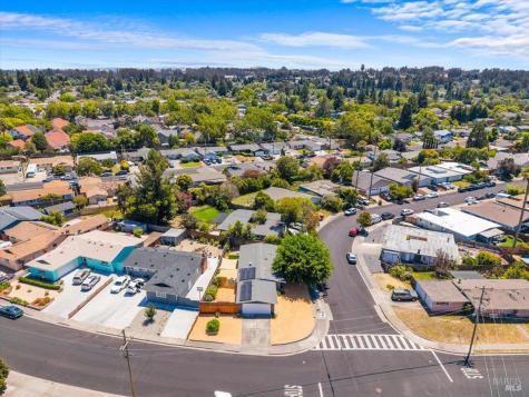 399 Bonnie Avenue Rohnert Park CA 94928